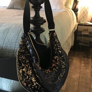 Le sportsac gold sequin boho bag